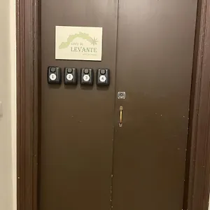  Affittacamere Covo Di Levante